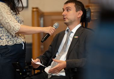 [Translate to Französich:] 