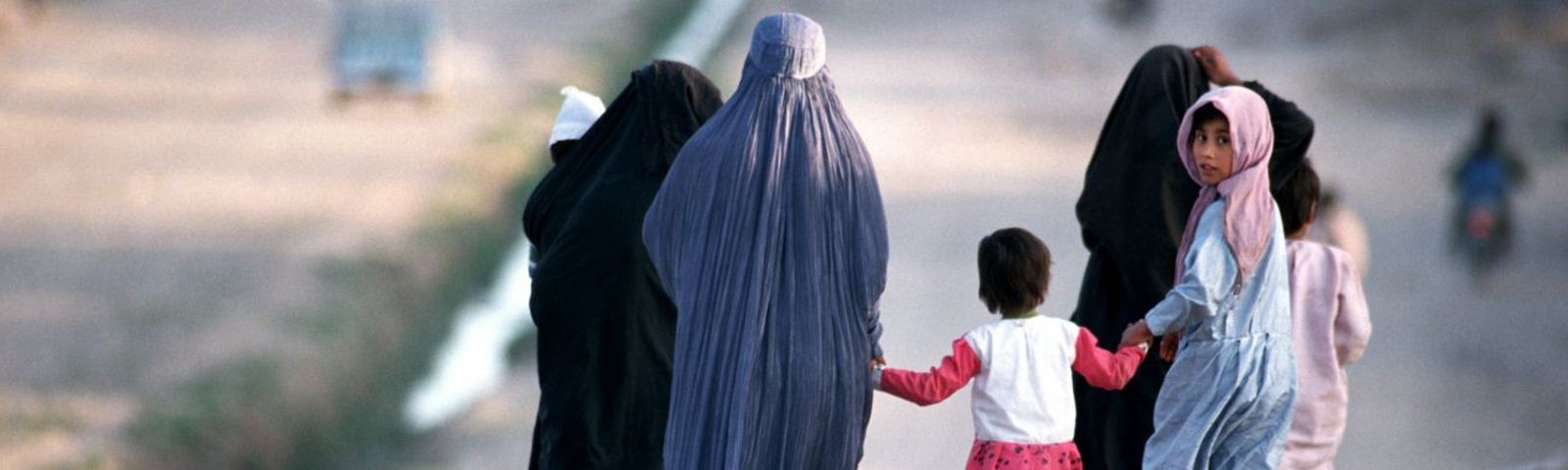 Afghanische Frauen mit Kinder